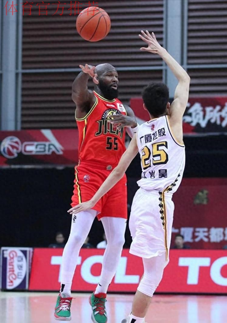 CBA常规赛：威尔斯13分，辽宁半场50-39领先广厦