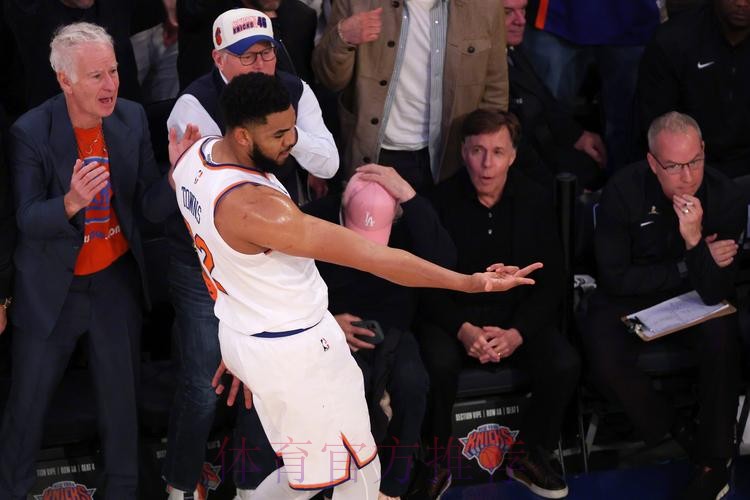 哈特抢断反击、布伦森三分命中,尼克斯14-3领先开拓者10分 哈特抢断反击、布伦森三分命中,尼克斯14-3领先开拓者10分