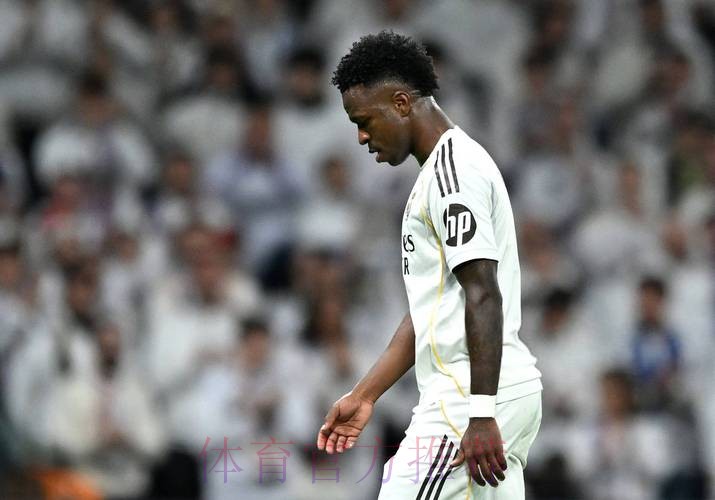 曝阿迪或运作斯特林投皇马 西媒:先解决2大难题